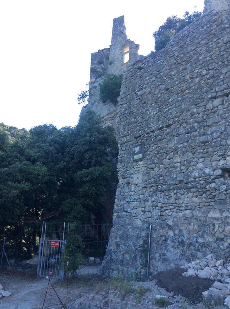 Château et forteresse d’Oppède — photo 2