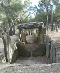 Dolmen des fades