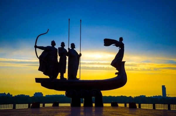 Monument aux fondateurs de Kiev