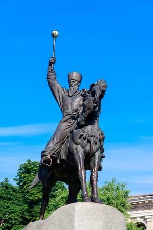 Statue de Petro Sahaïdatchnyi — photo 2
