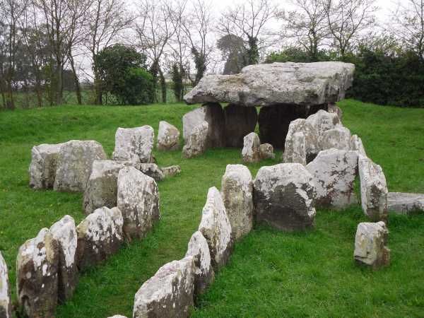 Faldouet dolmen