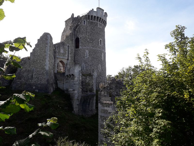 Chateau de Robert le Diable