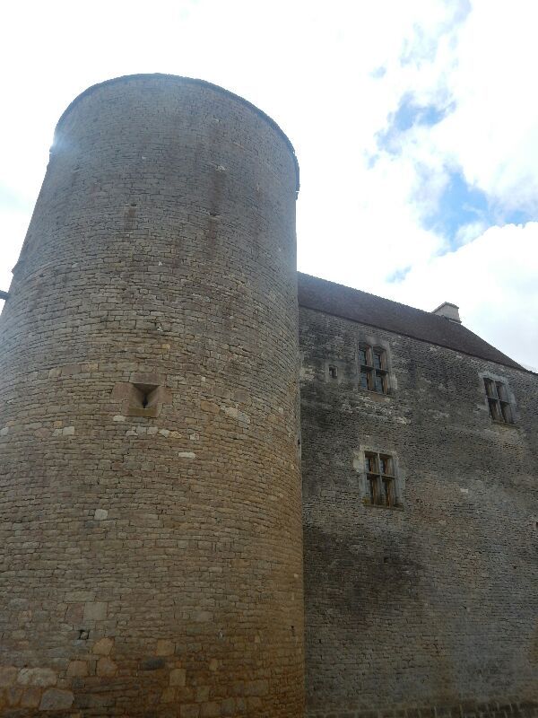 Châteauneuf — photo 2
