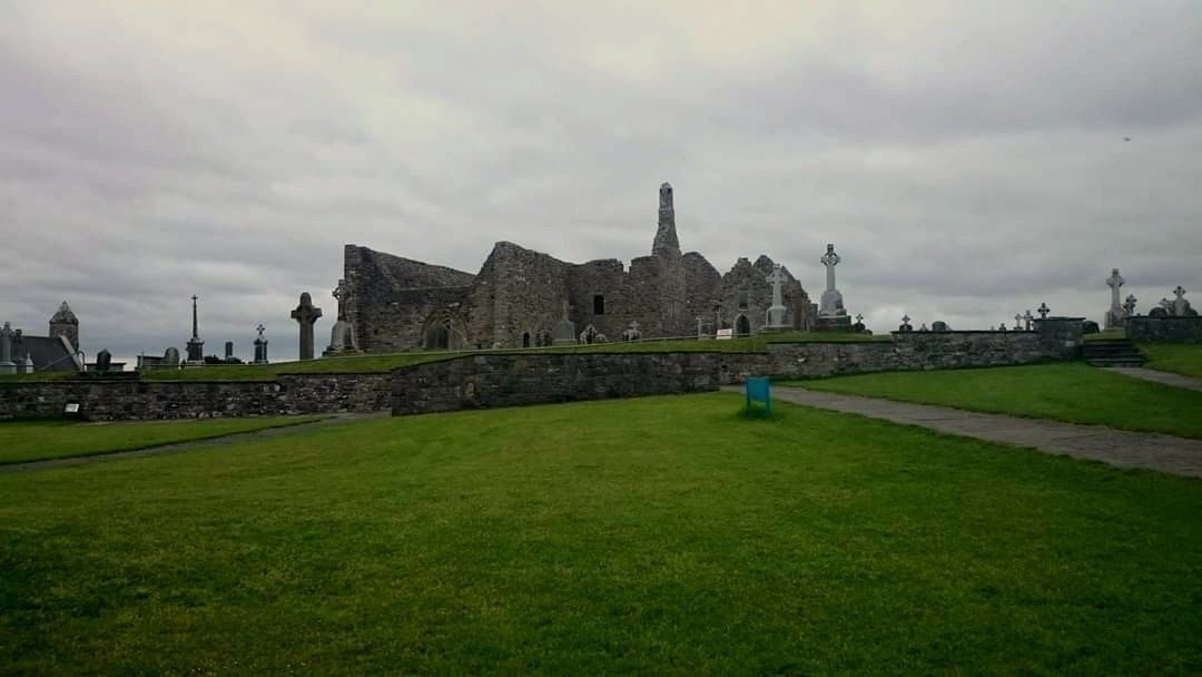 Monastère de Clonmacnoise