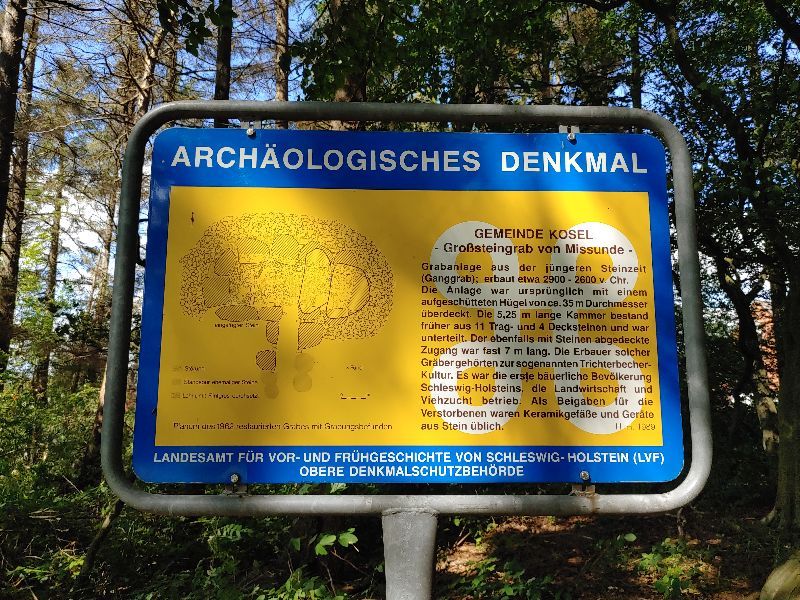 Megalithic Tomb Hühnengrab Misunde — photo 2