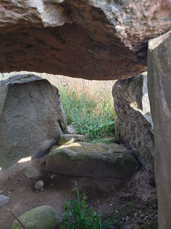 Megalithic tomb — photo 3