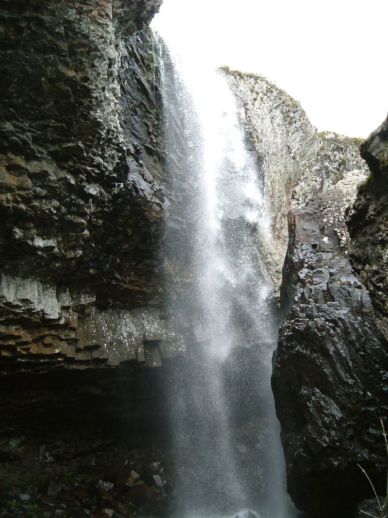 Cascade et grotte du Déroc — photo 3