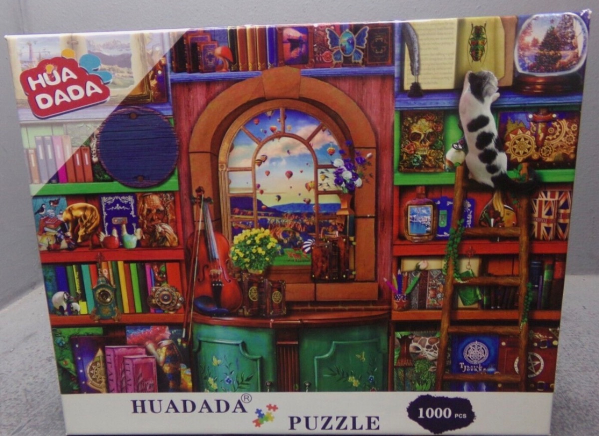 Puzzle: Bizarre Bookshelf von Huadada Jigsaw Puzzle (1000 Teile) - Wanderpuzzle