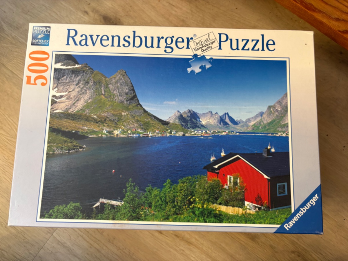 Puzzle: Norwegisches Fischerdorf von Ravensburger (500 Teile) - Wanderpuzzle #91