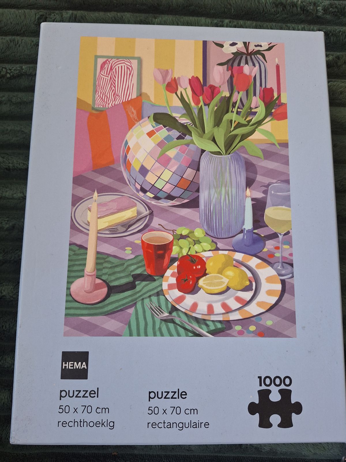 Puzzle: Tisch mit Diskokugel von HEMA (1000 Teile) - Wanderpuzzle #137