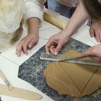 Atelier enfant modelage & sculpture argile proche de Bordeaux