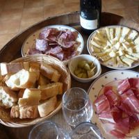 Dégustation de vins et d'un mâchon au Domaine JP Rivière (69)