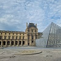 Louvre Museum