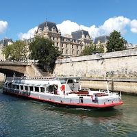 BATEAUX MOUCHES