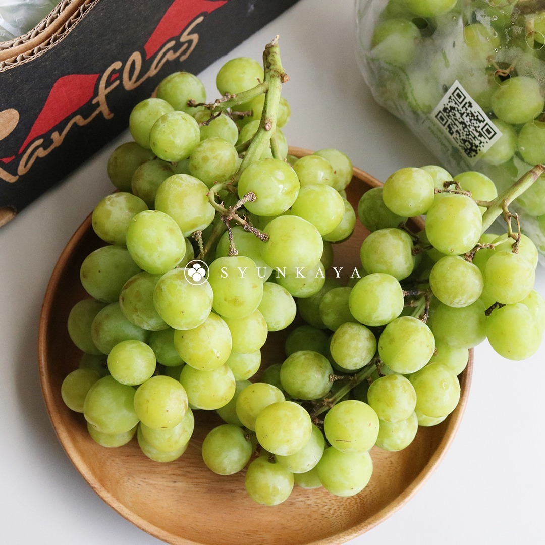 Autumn Crisp grapes, seedless green grapes, Chilean grapes, premium table grapes, Shine Muscat alternative, fruit delivery Taiwan, seedless fruit snack, grape salad recipe, healthy snacks, muscat-flavored grapes