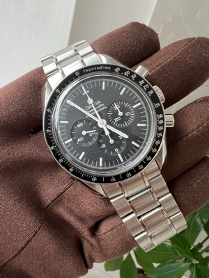 Omega Speedmaster Moonwatch