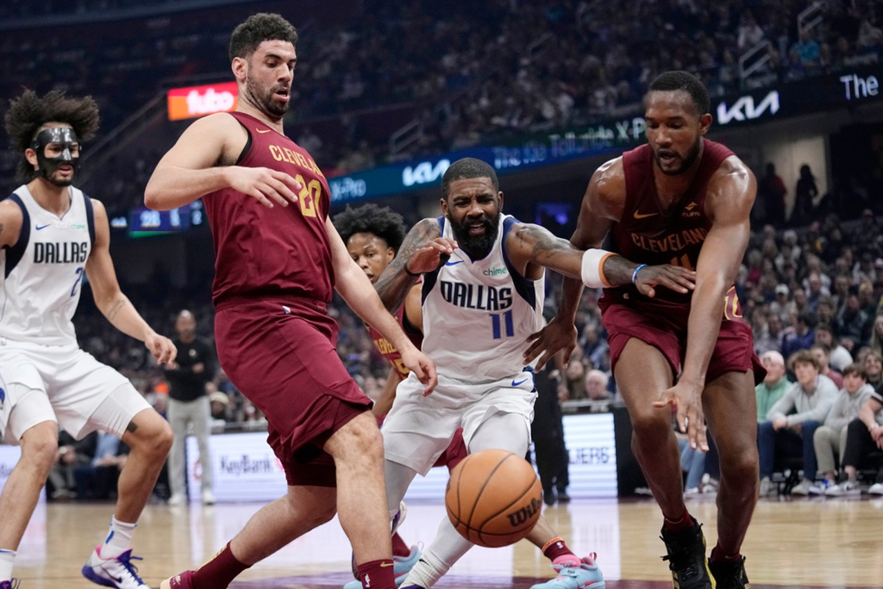 Cavs–Mavs in Dallas: Harden & Mitchell look to steady Cleveland as Dallas builds momentum