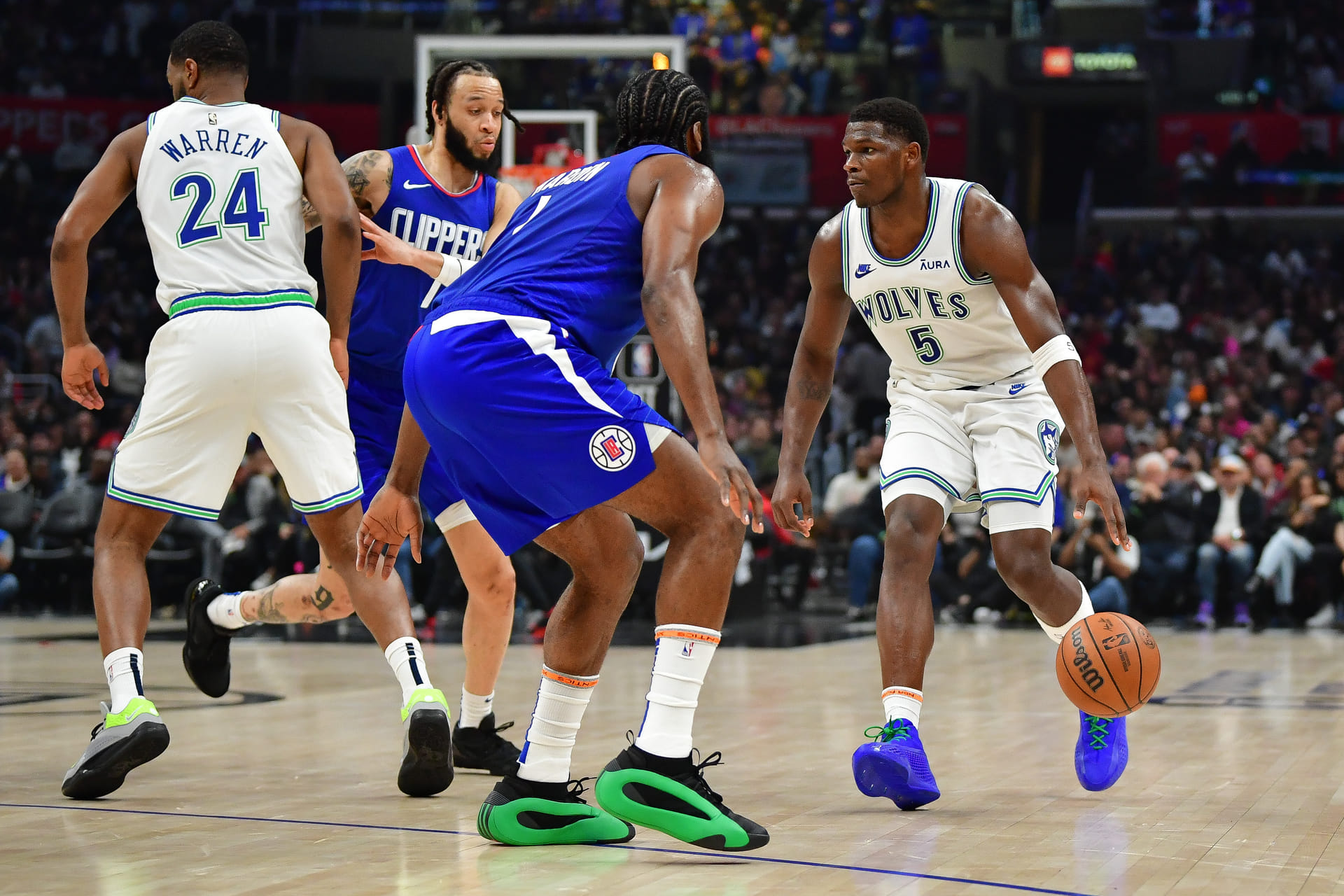 Clippers vs. Timberwolves: Size vs. Speed in a Crucial Western Clash