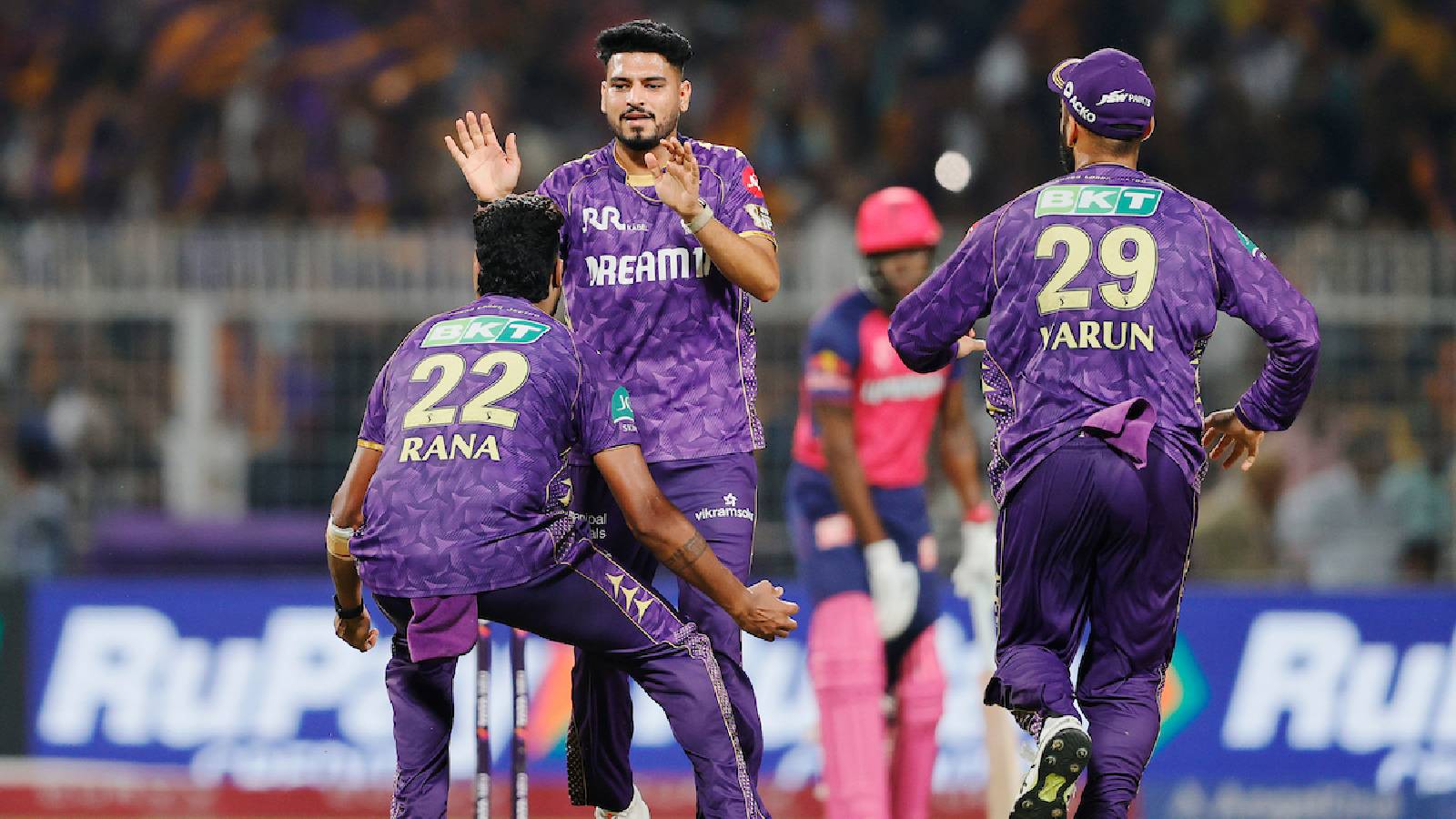 KKR vs MI at Eden Gardens: Powerplay pressure meets Mumbai’s returning firepower