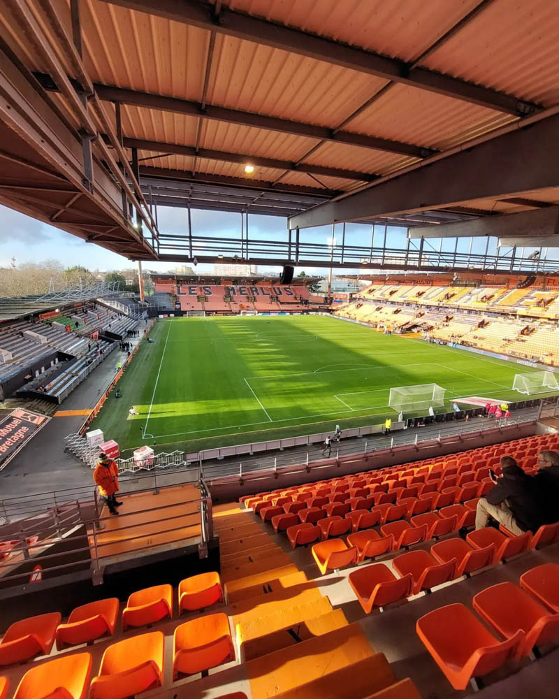 Lens chase PSG at Lorient: title pressure meets late-drama specialists