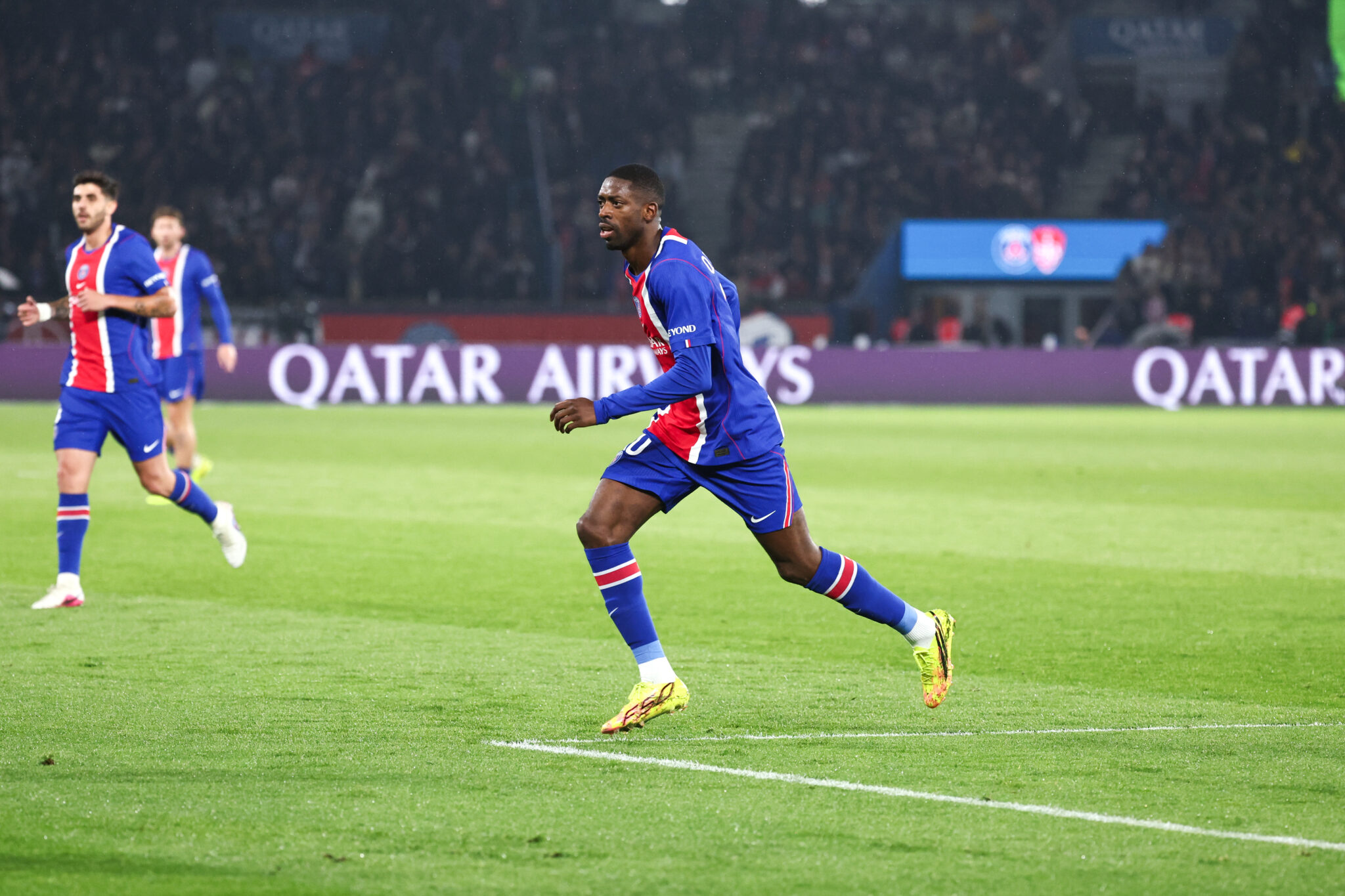 PSG visit Lens with the title on the line at a roaring Bollaert-Delelis