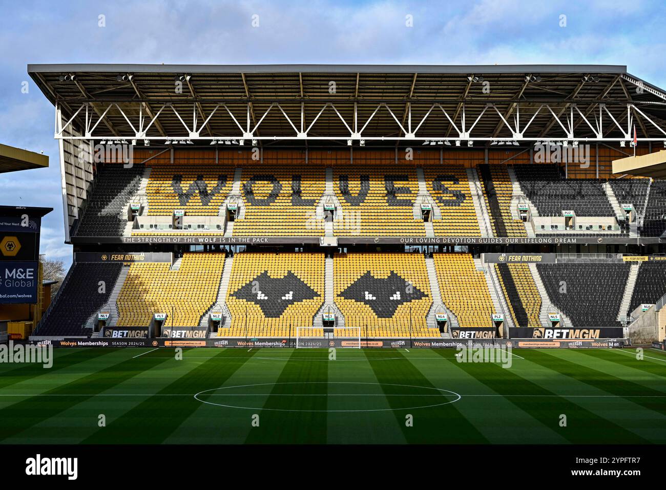 Wolves vs Sunderland at Molineux: A gritty Premier League clash with points—and pride—on the line