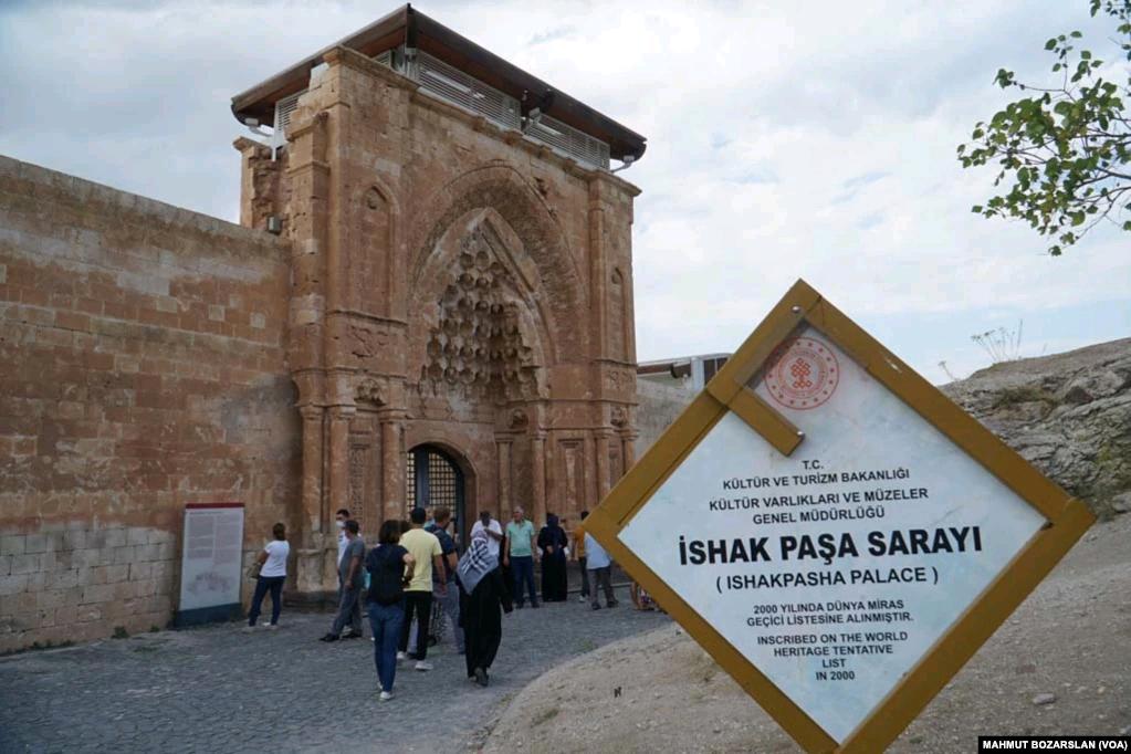 İshak Paşa Sarayı 2