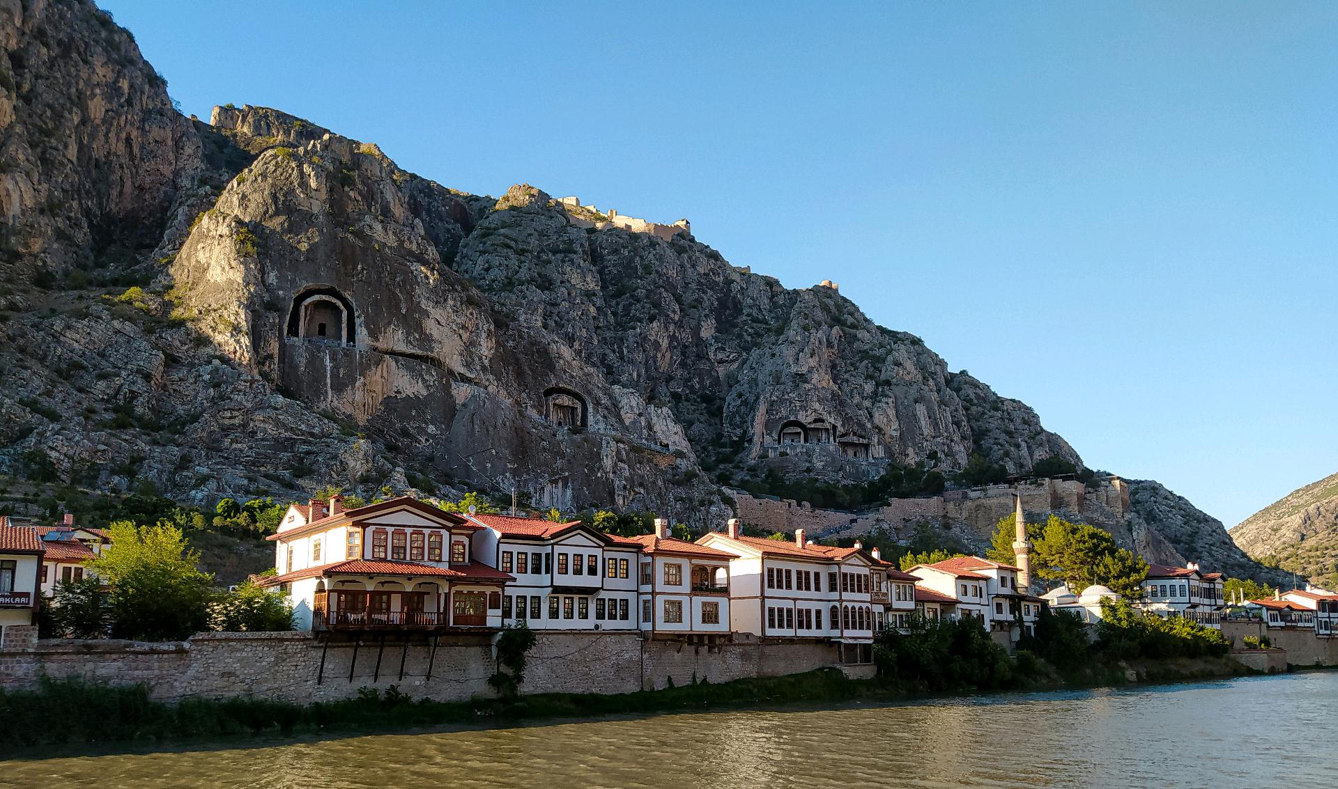 Kral Kaya Mezarları