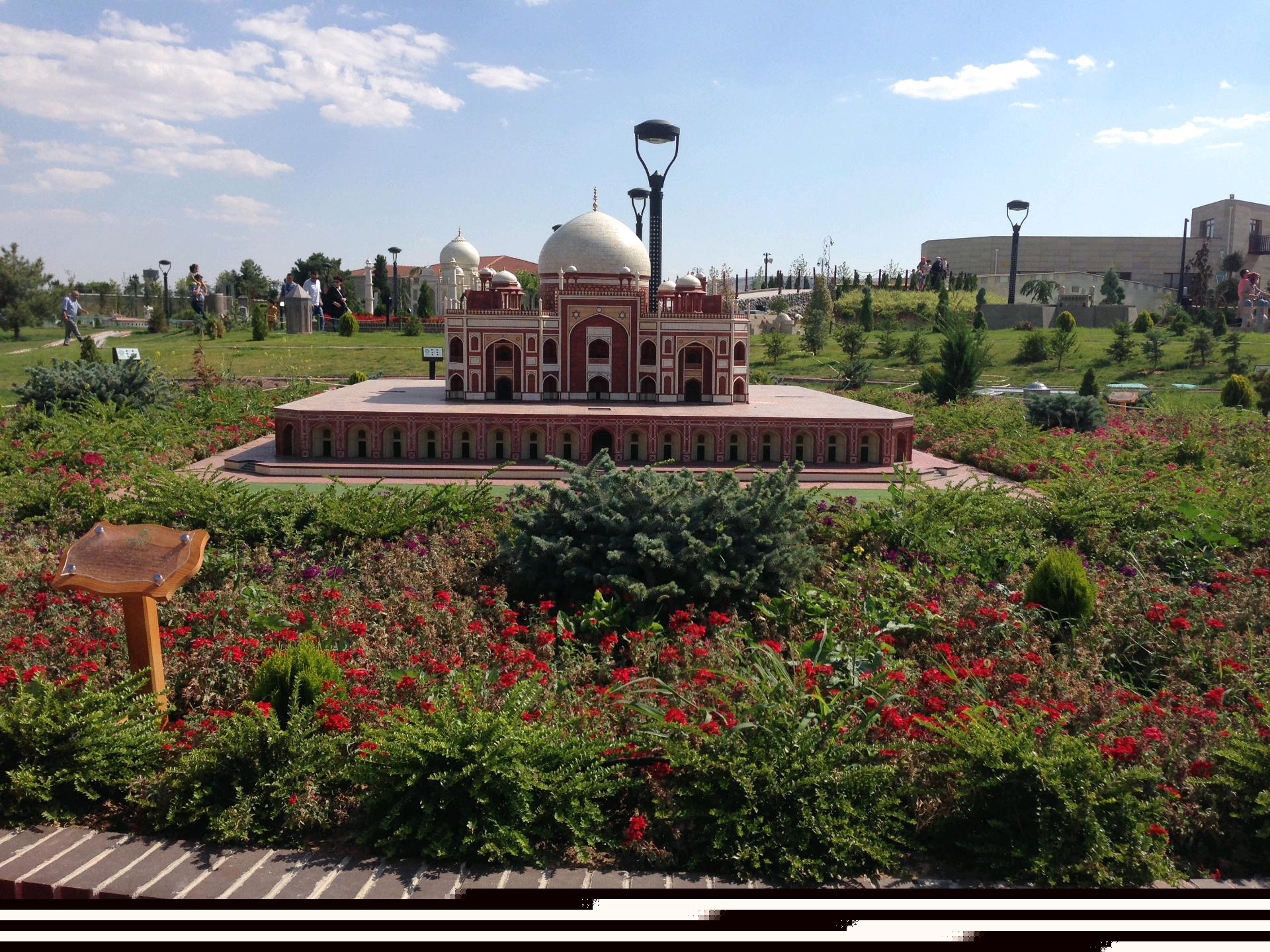 80 Binde Devr-i Alem Parkı 2