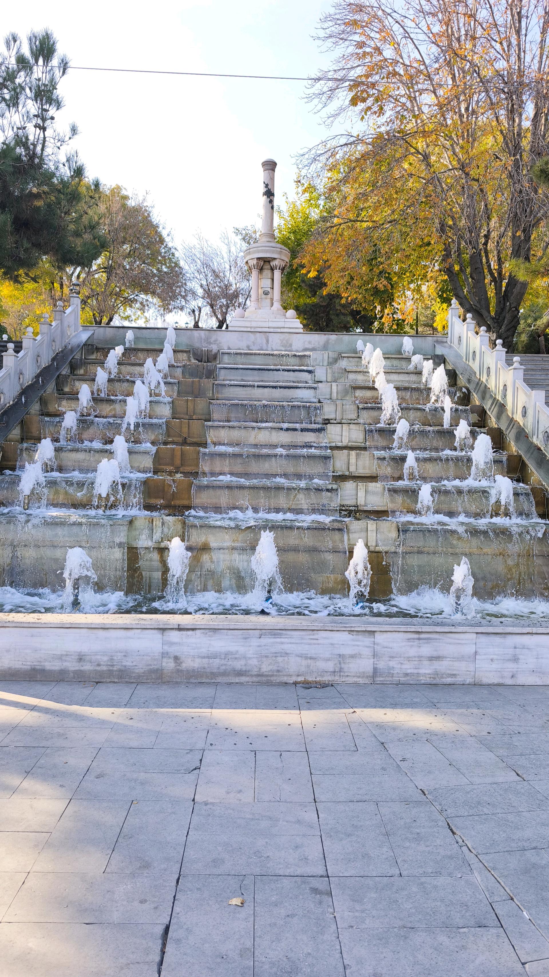 Alaeddin Tepesi ve Alaeddin Camii