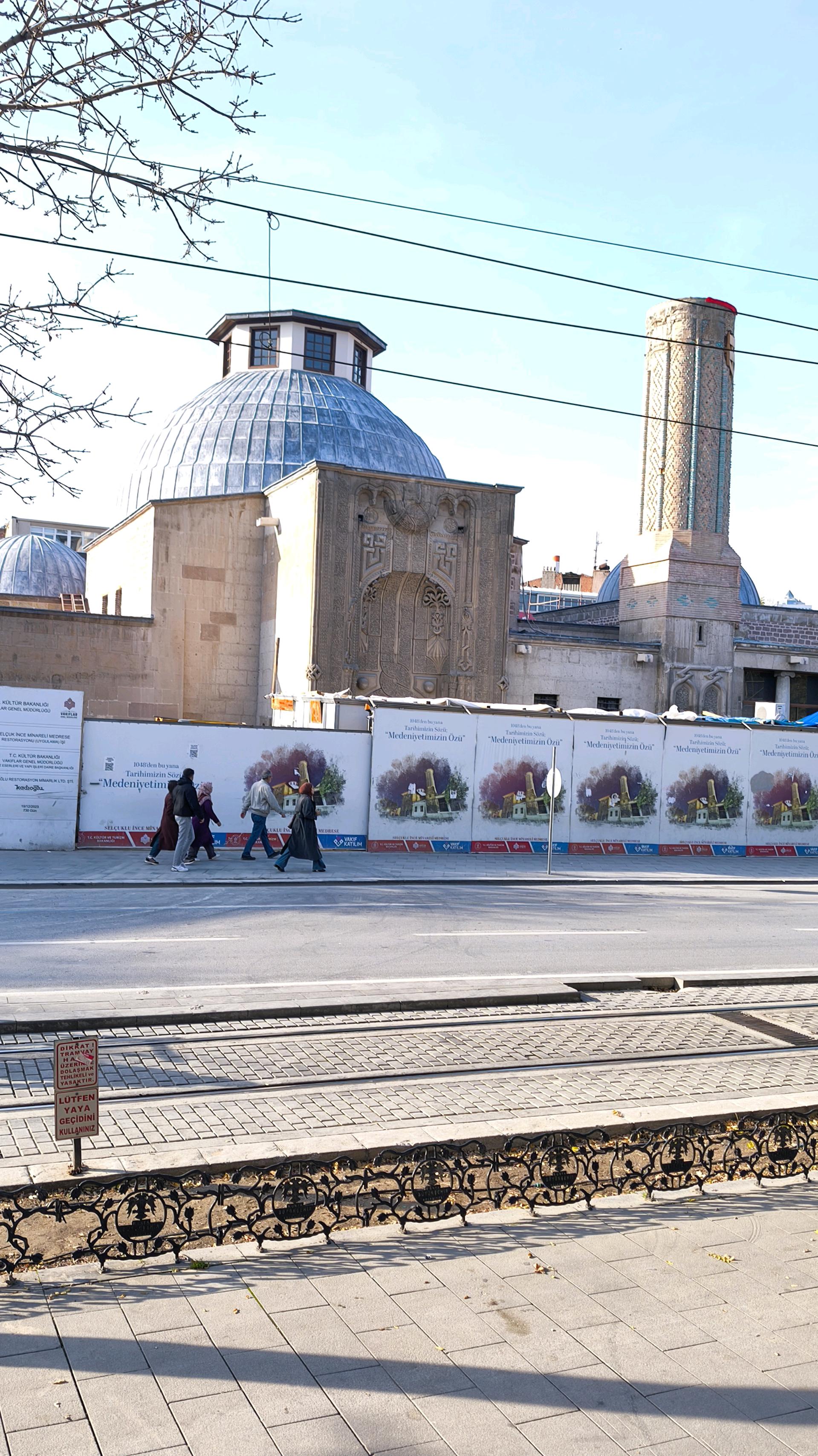 İnce Minareli Medrese 1