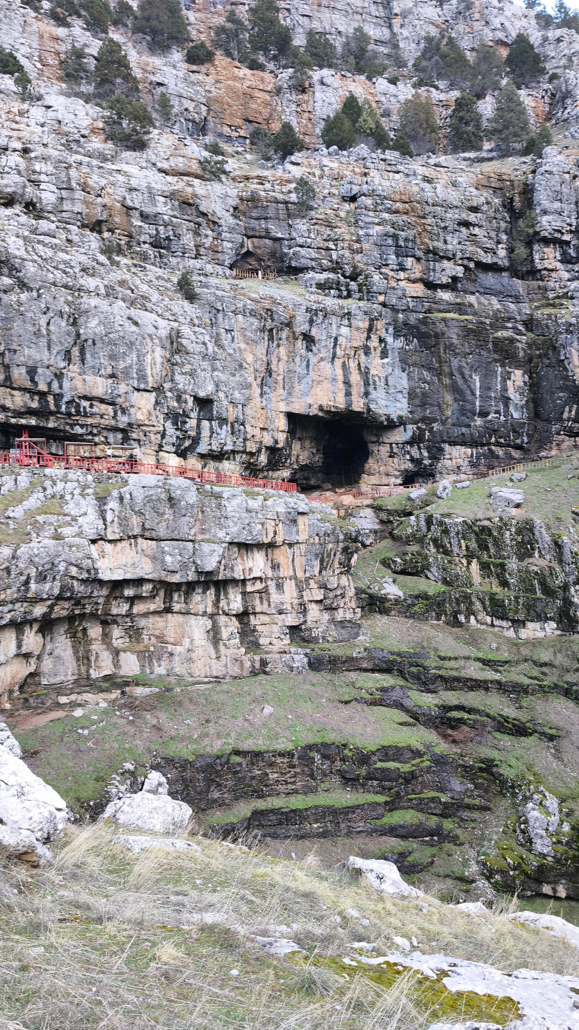 Tınaztepe Mağarası 1