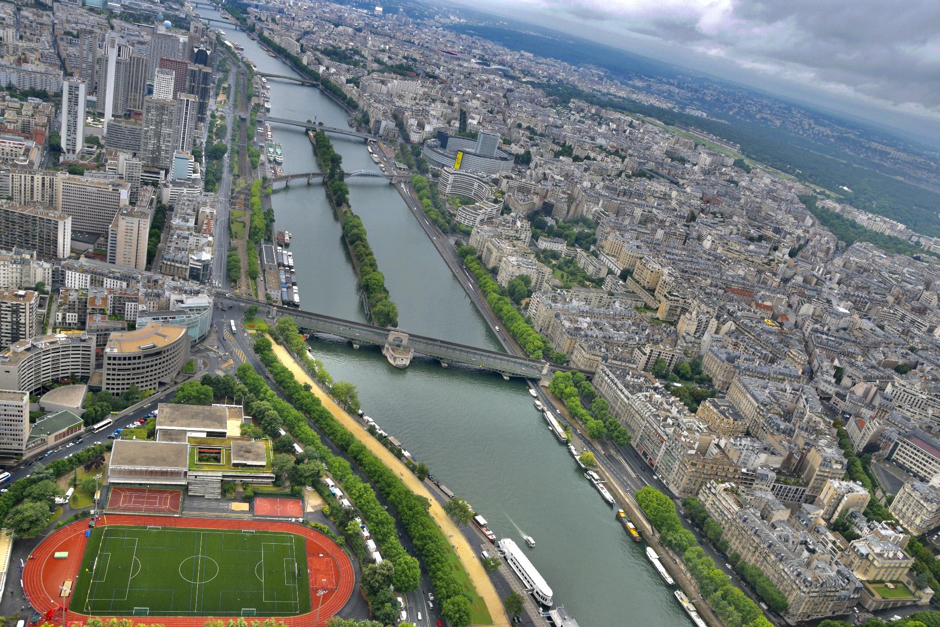 Paris, Seine Nehri Kıyıları 2