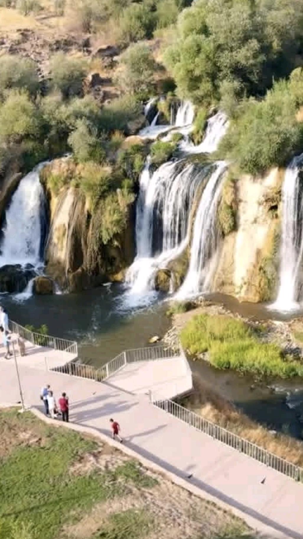 Muradiye Şelalesi 2