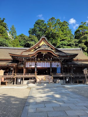 大神神社 (Omiwa Shrine)