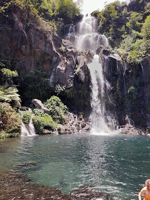 Les Trois Bassins (Les Trois Bassins)