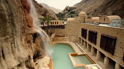 ينابيع ماعين الحارة (Al-Ma'in Hot Springs)