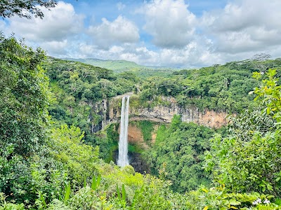 Chute d'Eau de Chamarel (Chamarel Waterfall)