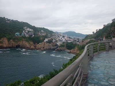 La Quebrada (La Quebrada)