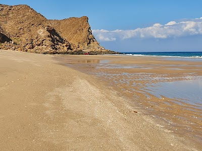 شاطئ السيفة (Al Sifah Beach)