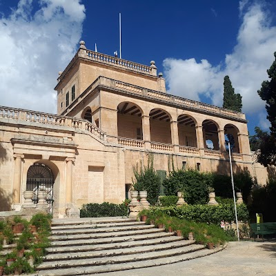 Il-Gardjola ta' San Anton (San Anton Gardens)