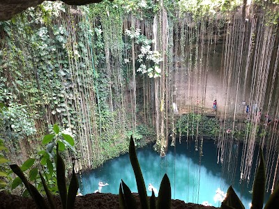 Cenote Ik Kil (Cenote Ik Kil)