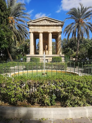 Il-Ġnien ta' Barracca l-Isfel (Lower Barracca Gardens)