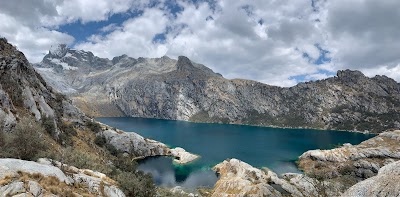 Laguna Churup (Churup Lake)