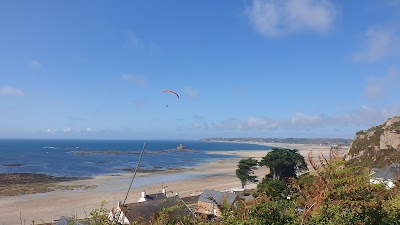 Zatoka St. Ouen (St. Ouen's Bay)