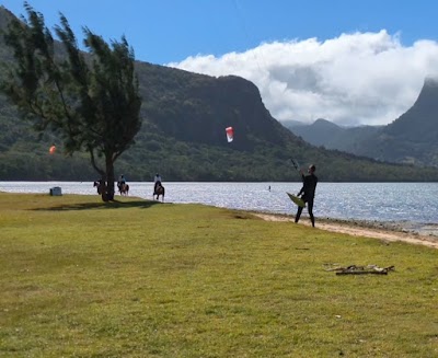 École de Kite de Le Morne (Le Morne Kite School)