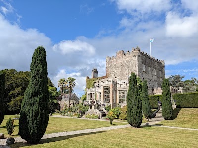 tington Castle</place_en_name>Conair na mBan (Huntington Castle)