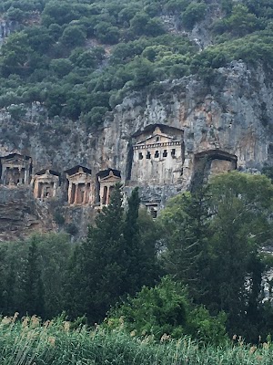 Tombes Historiques de Ségou (Historic Tombs of Ségou)