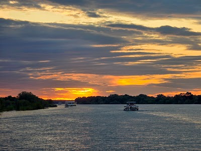 Ponte sobre o Rio Zambeze (Bridge over the Zambezi River)