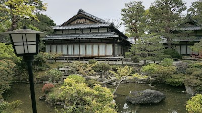 吉城園 (Yoshikien Garden)